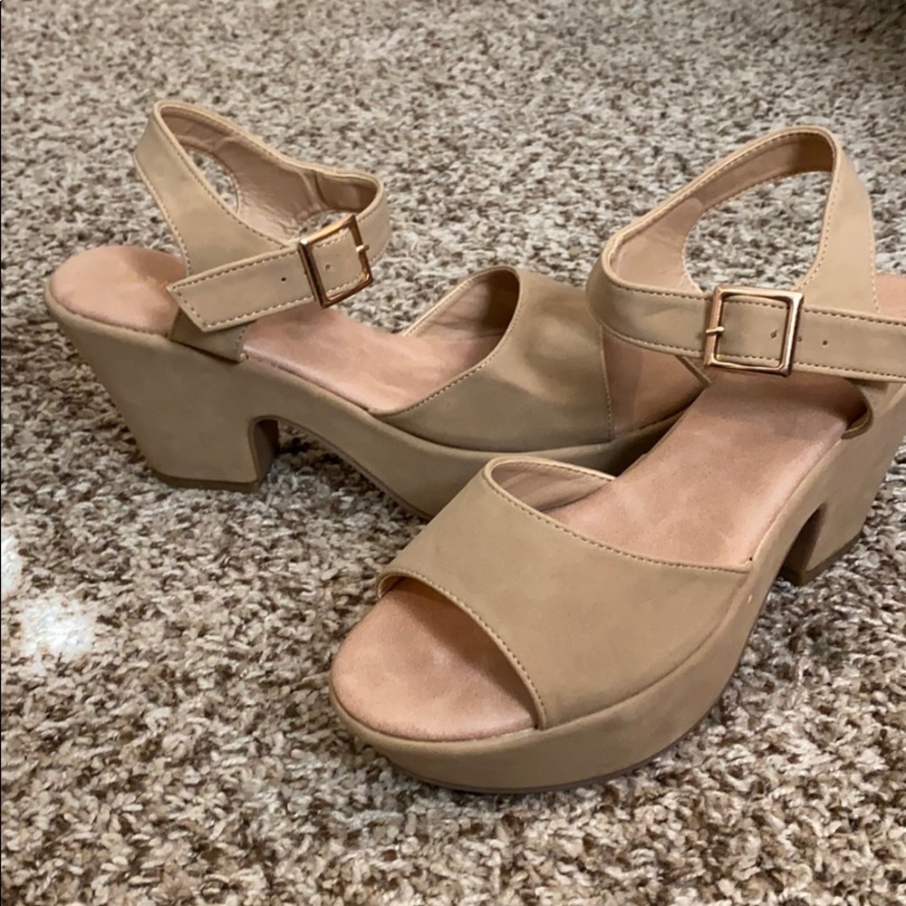 Tan Wedges